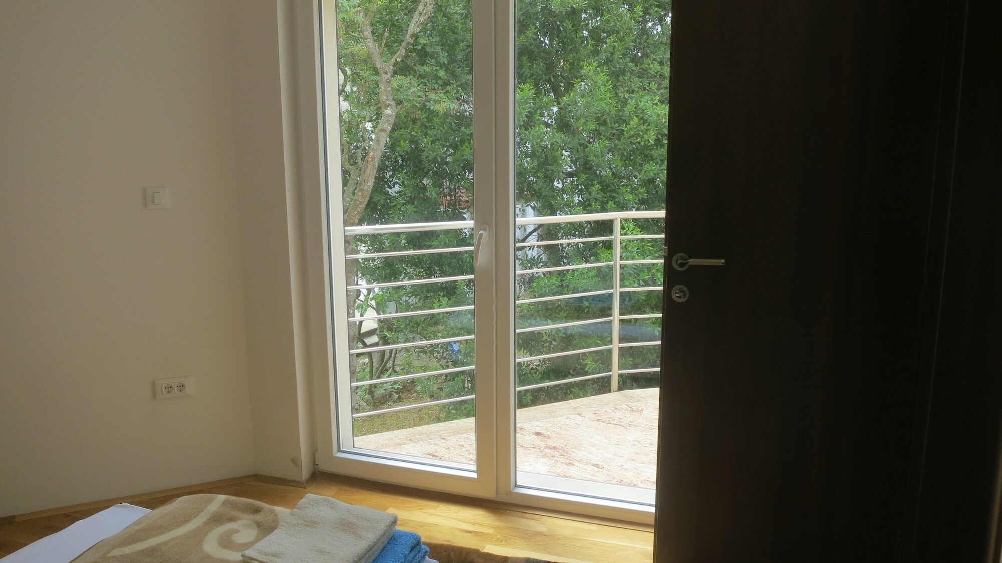 Apartment Davor Malinska Exterior photo